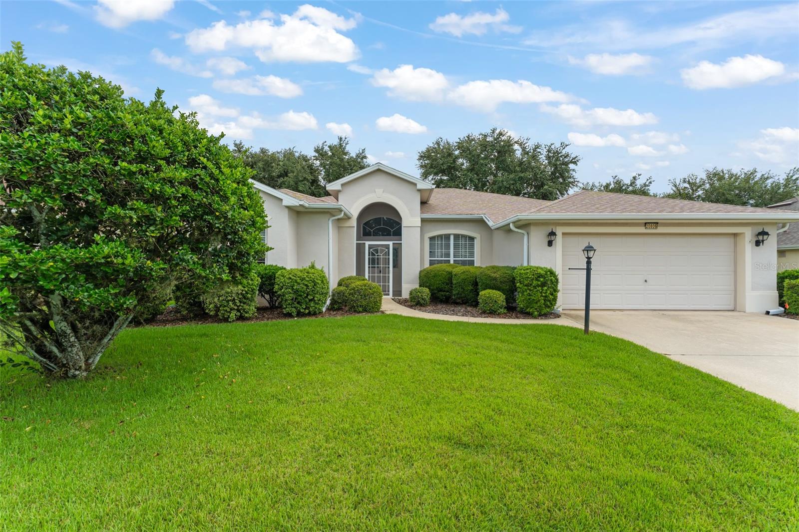 ROYAL HIGHLANDS PH 02-B LT 1317 PB 50 PG - Residential