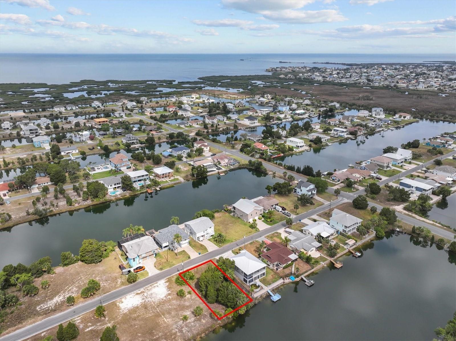 HERNANDO BEACH - Land