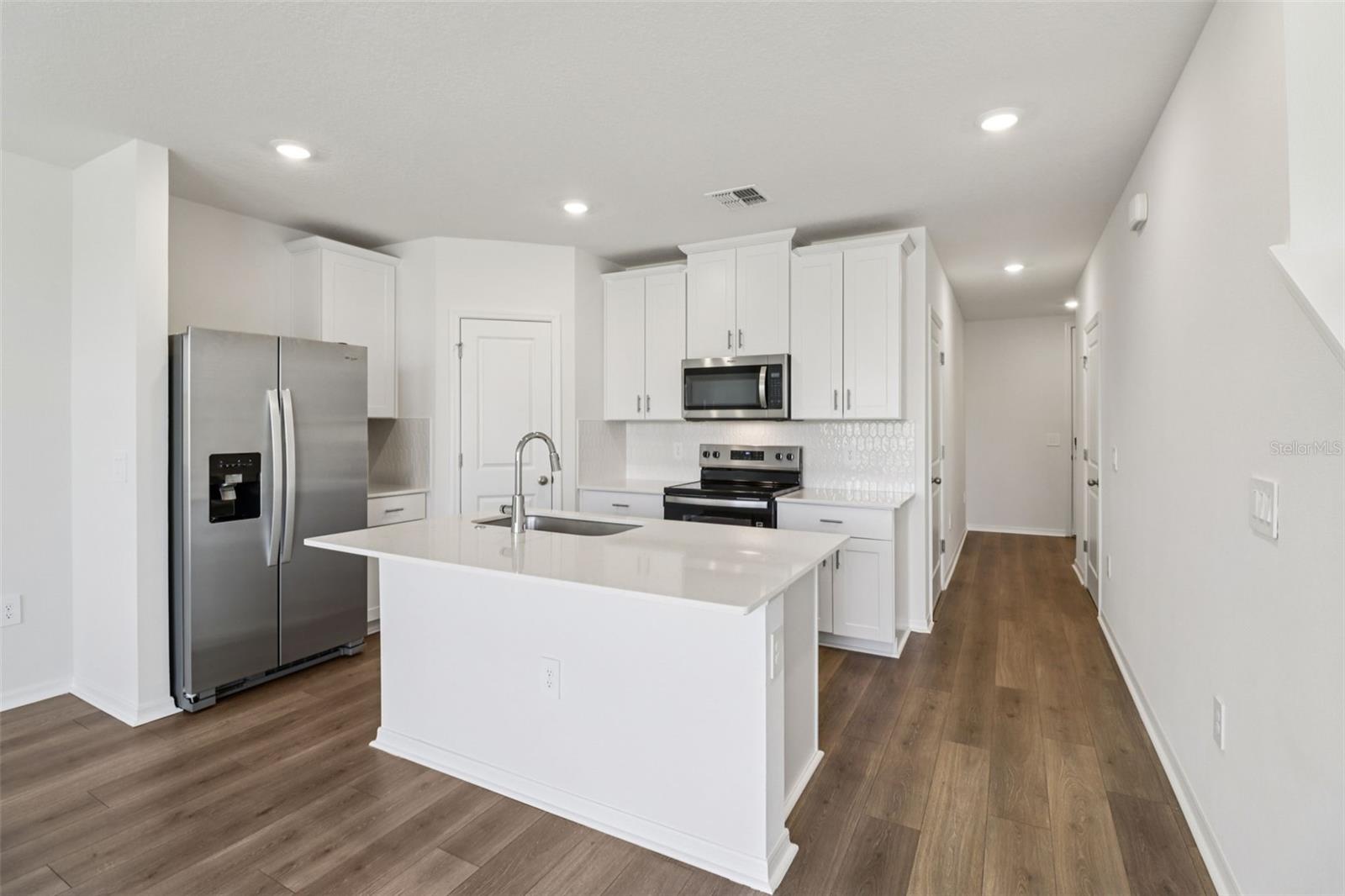 THE RESERVE AT HAMMOCK OAKS - Residential