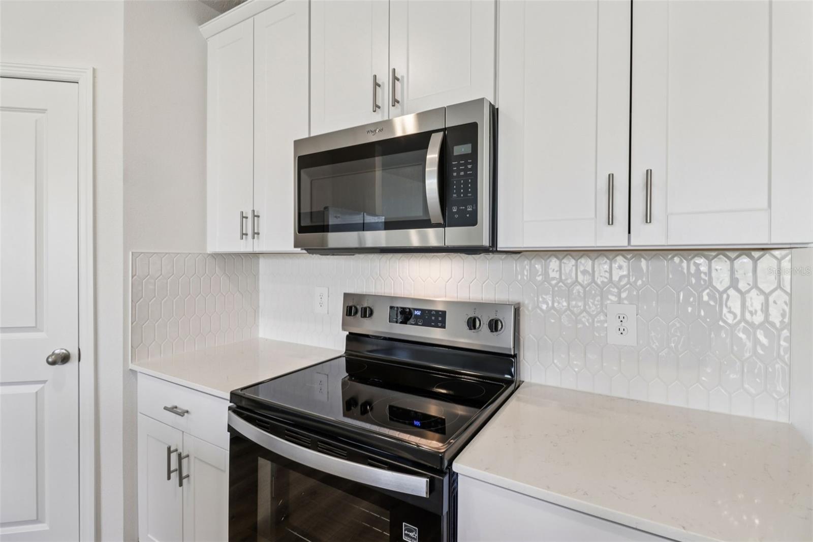 THE RESERVE AT HAMMOCK OAKS - Residential