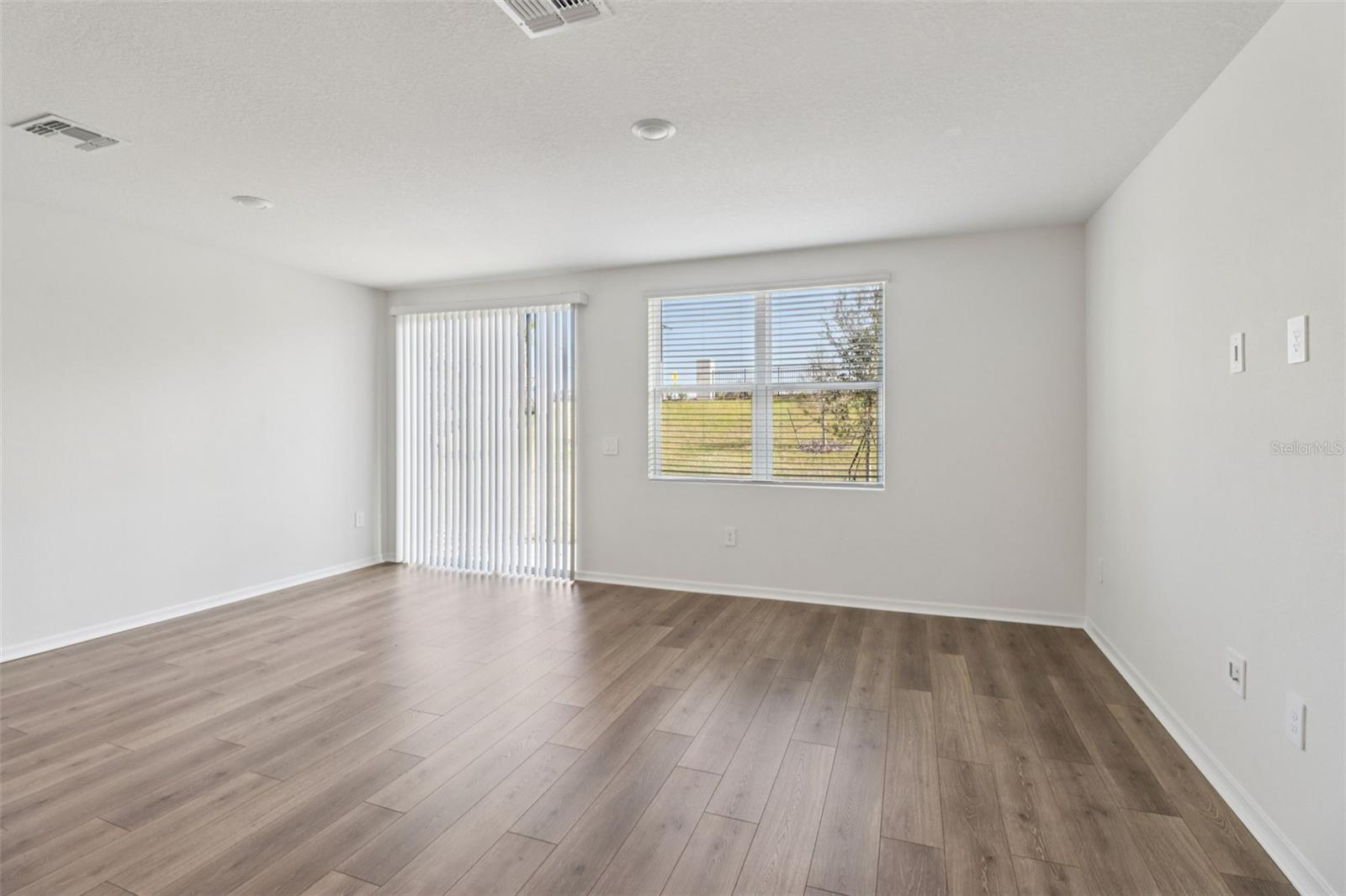 THE RESERVE AT HAMMOCK OAKS - Residential