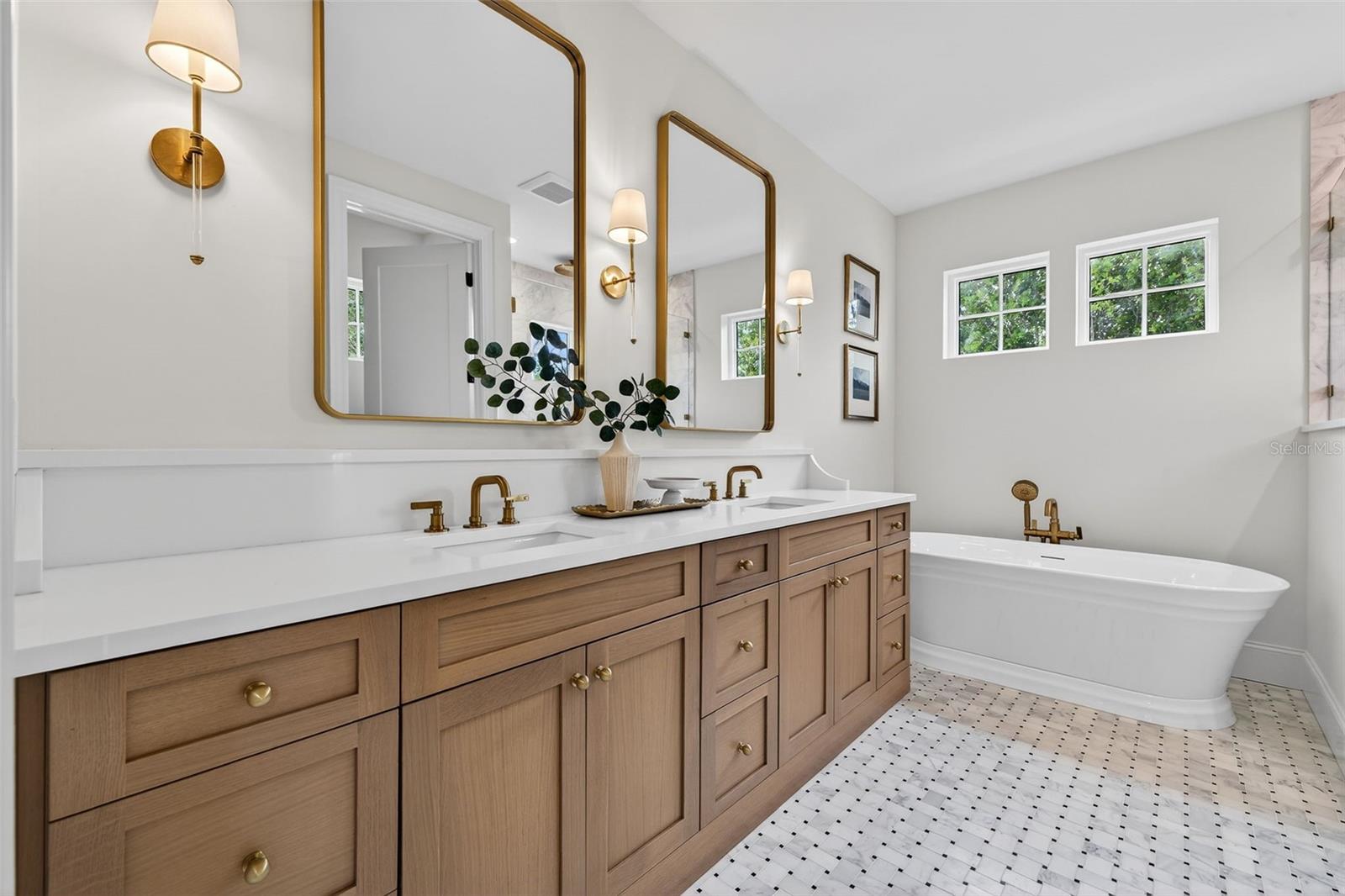 OLD KENTUCKY - Residential