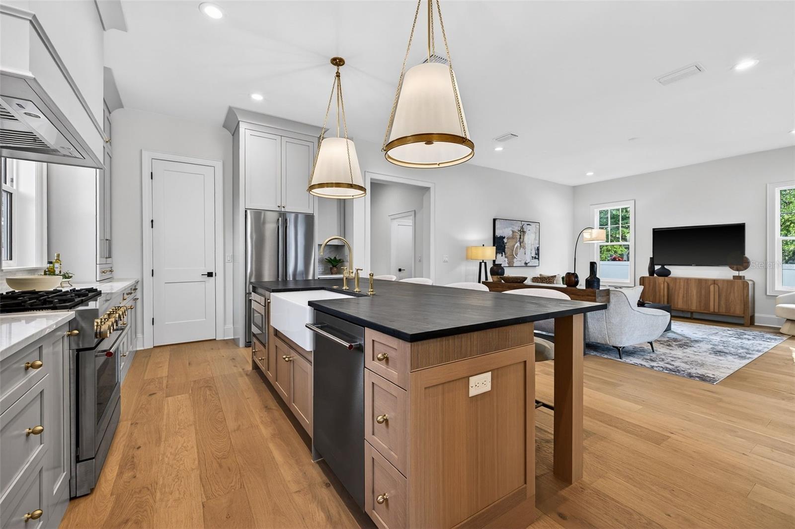 OLD KENTUCKY - Residential