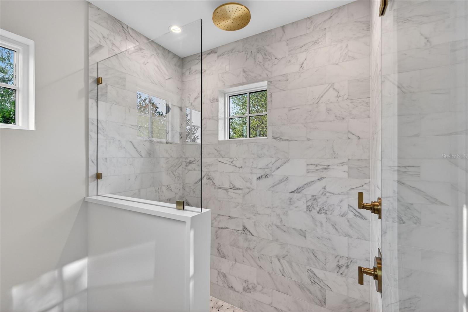 OLD KENTUCKY - Residential