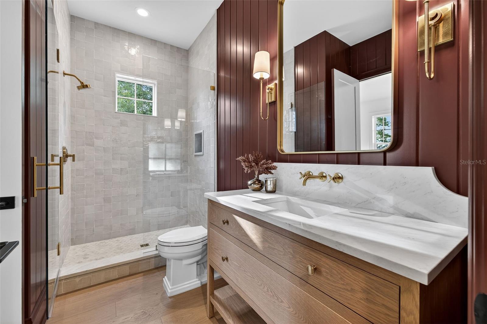 OLD KENTUCKY - Residential