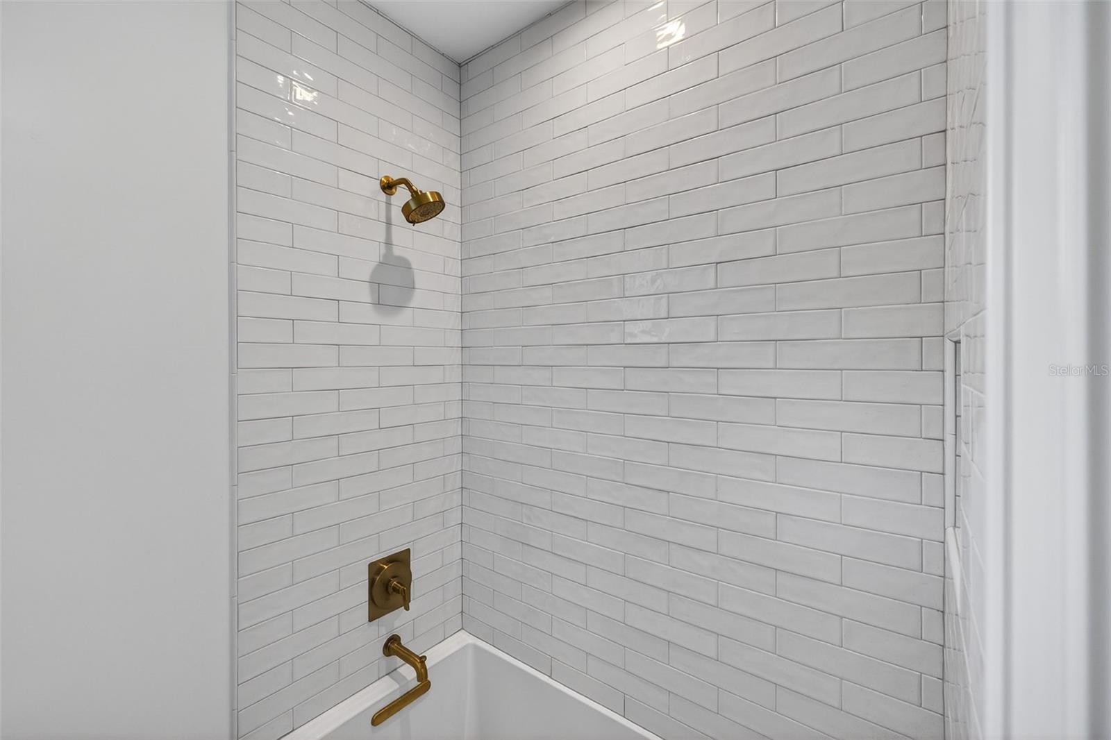 OLD KENTUCKY - Residential