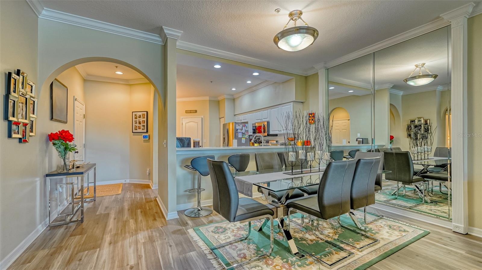 HERITAGE OAKS GOLF & COUNTRY CLUB - Residential