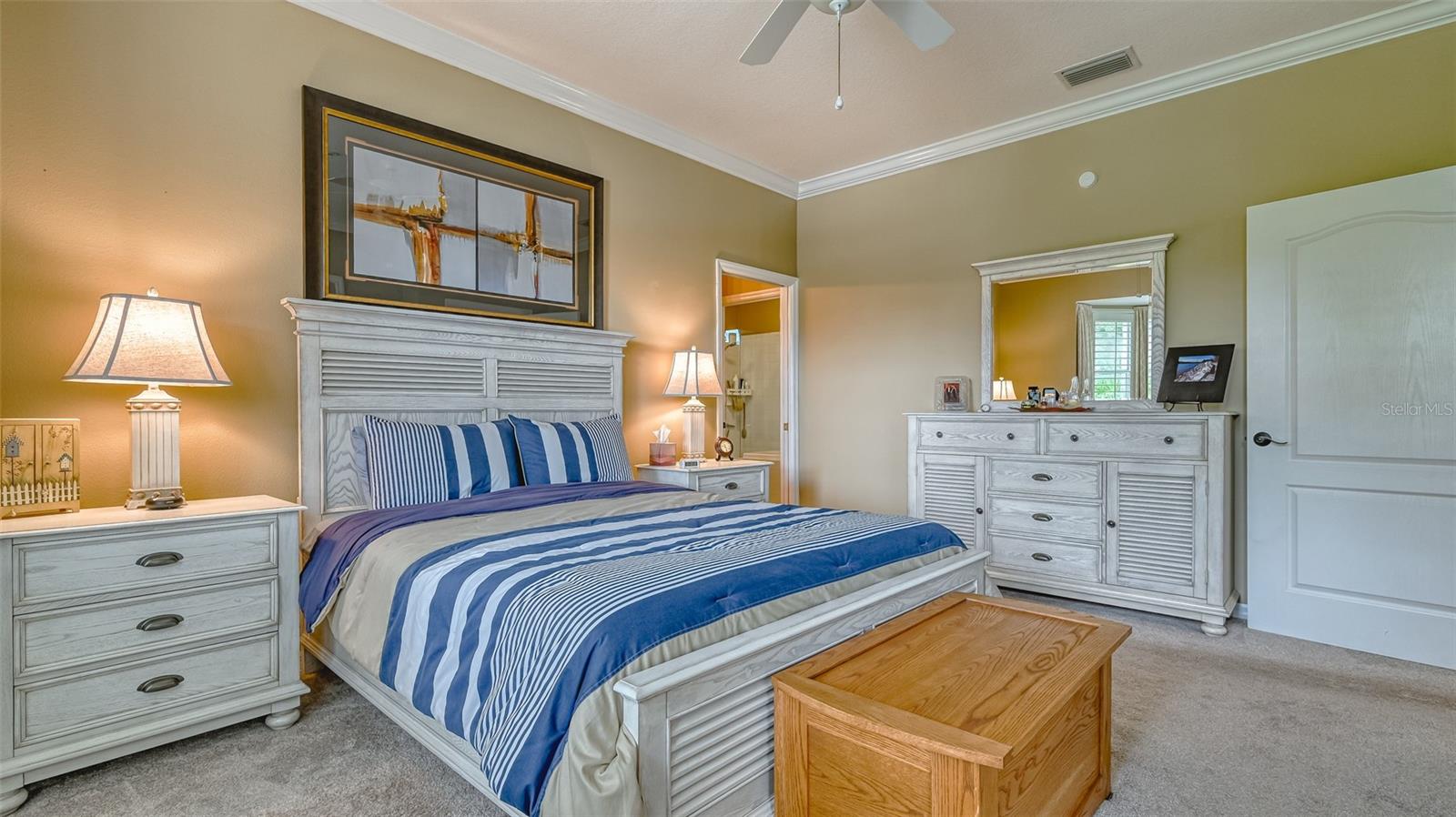 HERITAGE OAKS GOLF & COUNTRY CLUB - Residential