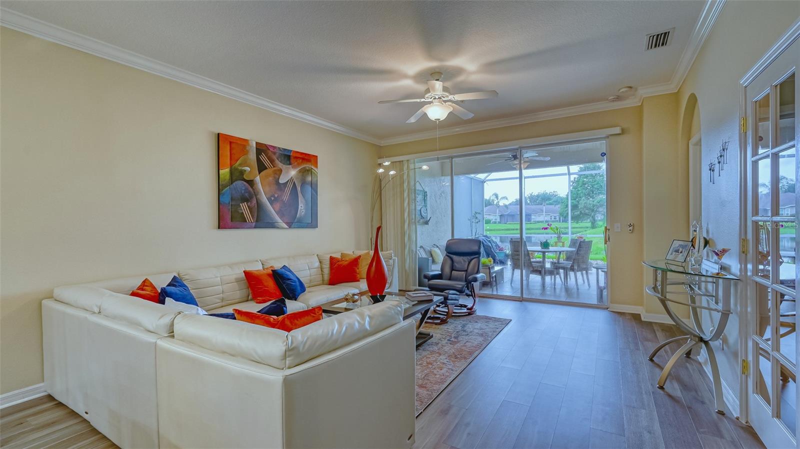 HERITAGE OAKS GOLF & COUNTRY CLUB - Residential