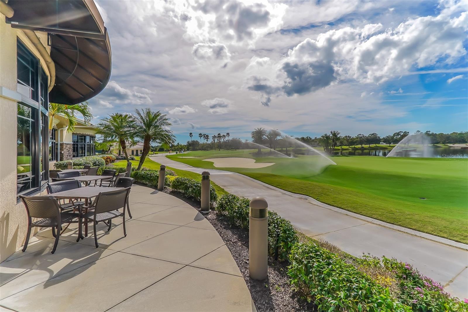 HERITAGE OAKS GOLF & COUNTRY CLUB - Residential