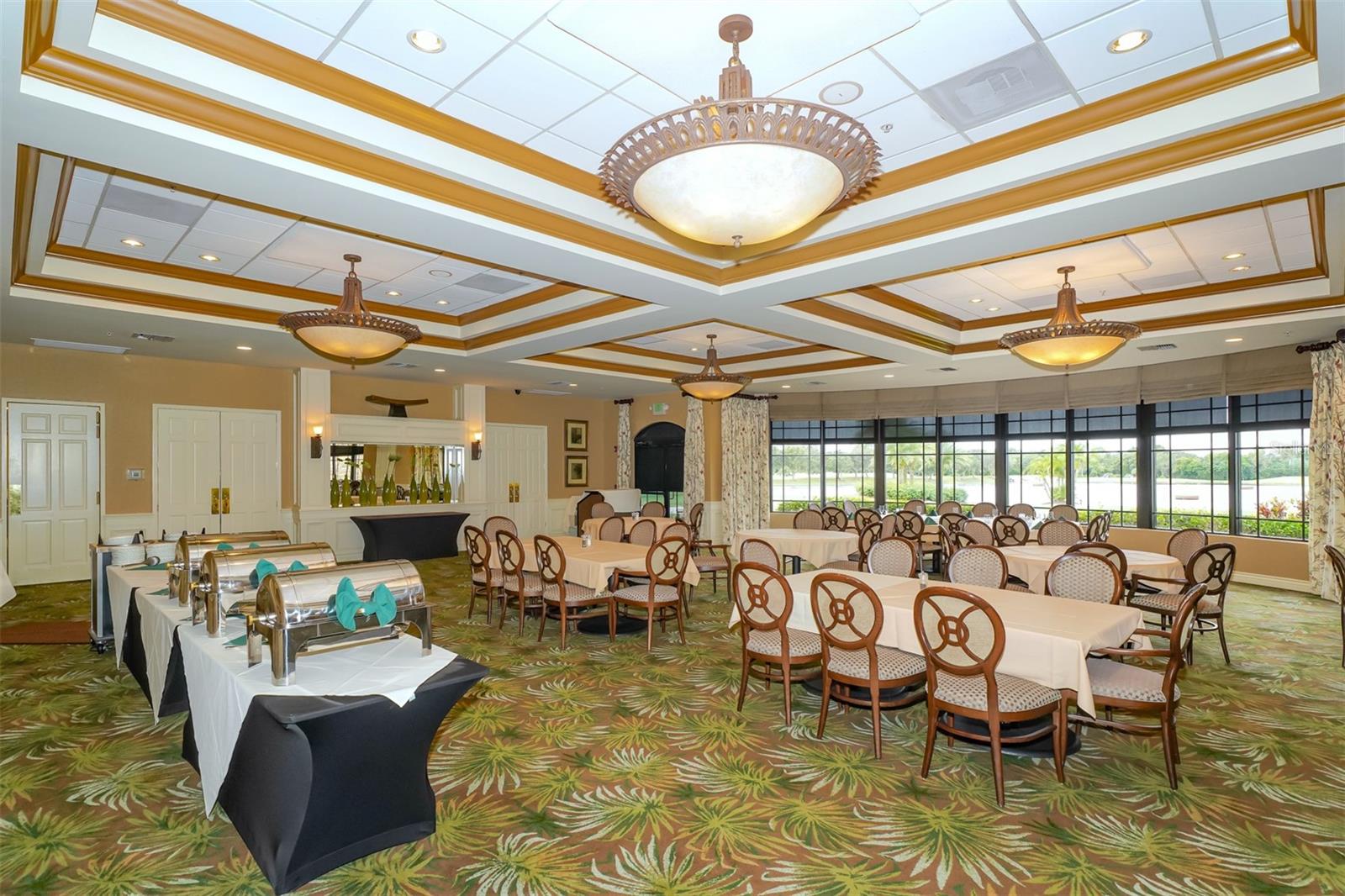 HERITAGE OAKS GOLF & COUNTRY CLUB - Residential