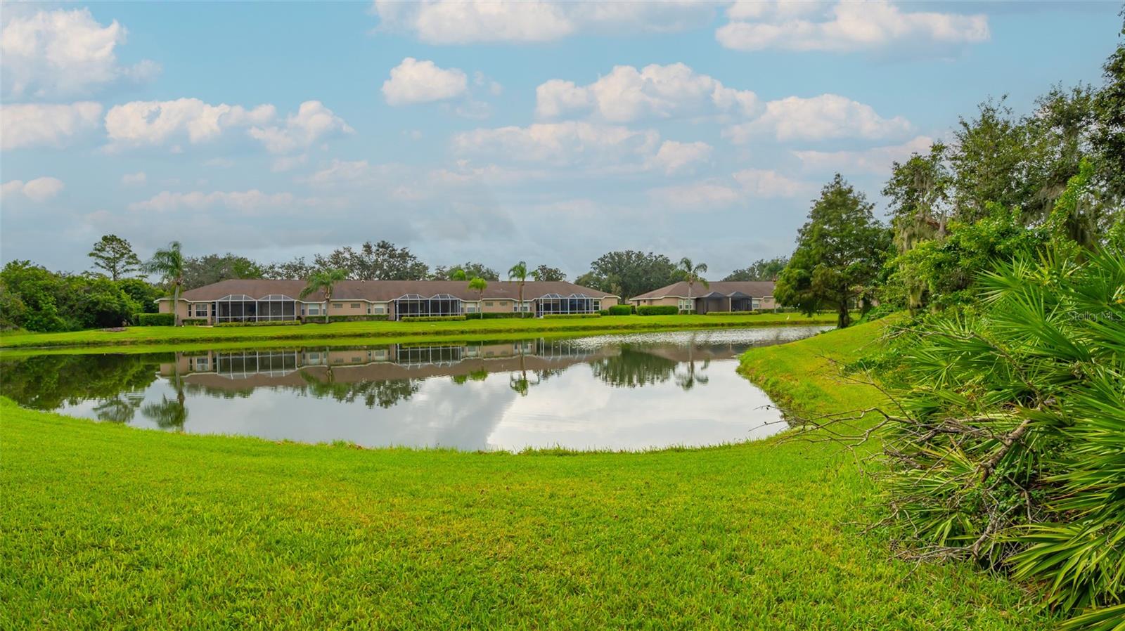 HERITAGE OAKS GOLF & COUNTRY CLUB - Residential