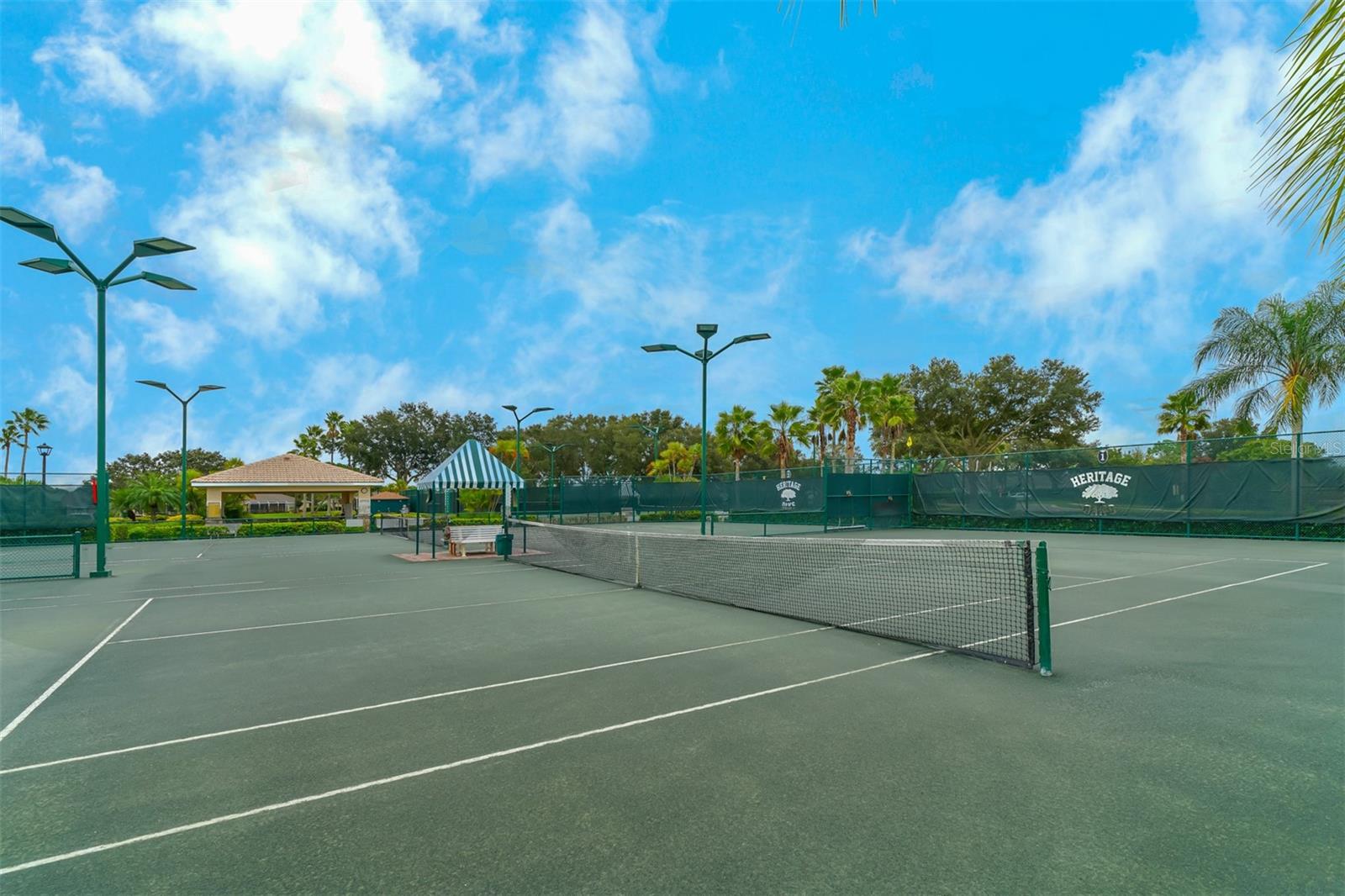 HERITAGE OAKS GOLF & COUNTRY CLUB - Residential