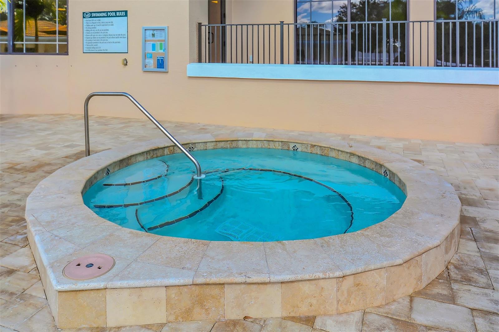 HERITAGE OAKS GOLF & COUNTRY CLUB - Residential