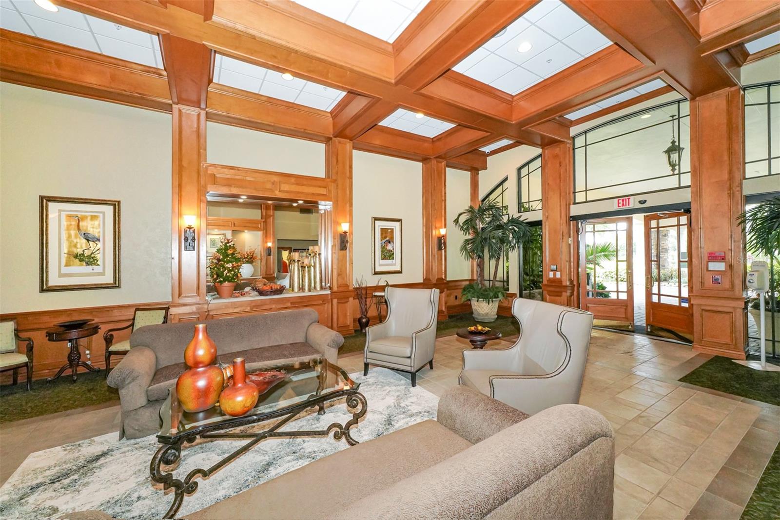 HERITAGE OAKS GOLF & COUNTRY CLUB - Residential