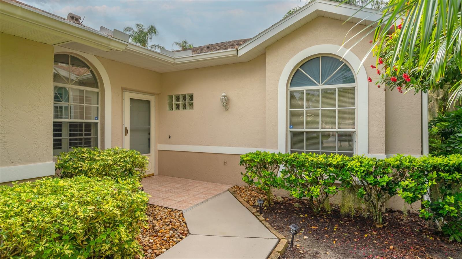 HERITAGE OAKS GOLF & COUNTRY CLUB - Residential