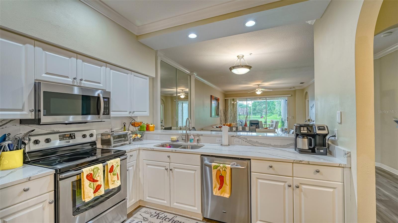 HERITAGE OAKS GOLF & COUNTRY CLUB - Residential