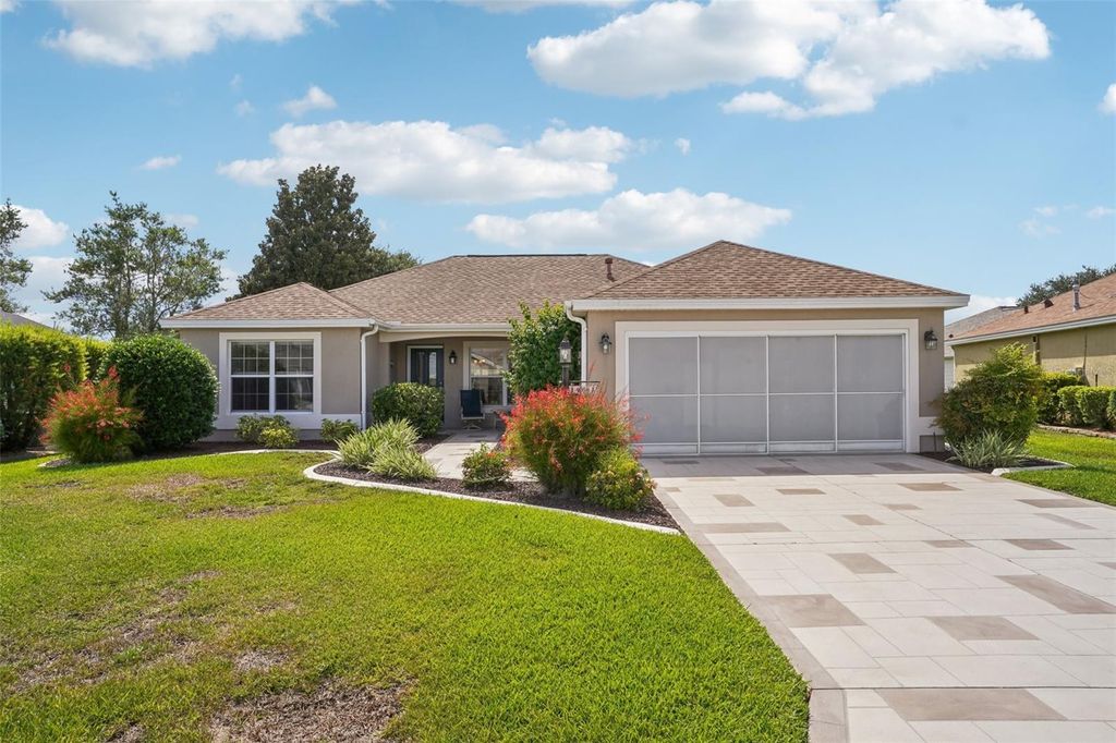 Photo of 9058 SE 177th Grassmere Street, The Villages, FL 32162 (MLS # G5102229)