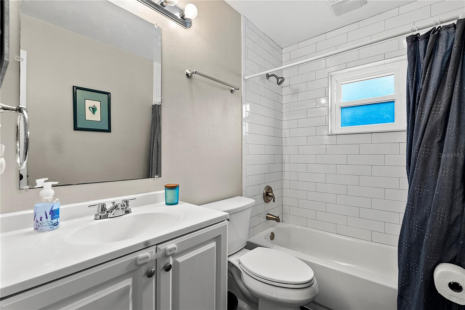 GROVEVIEW VILLAGE 1ST ADD REP - Residential