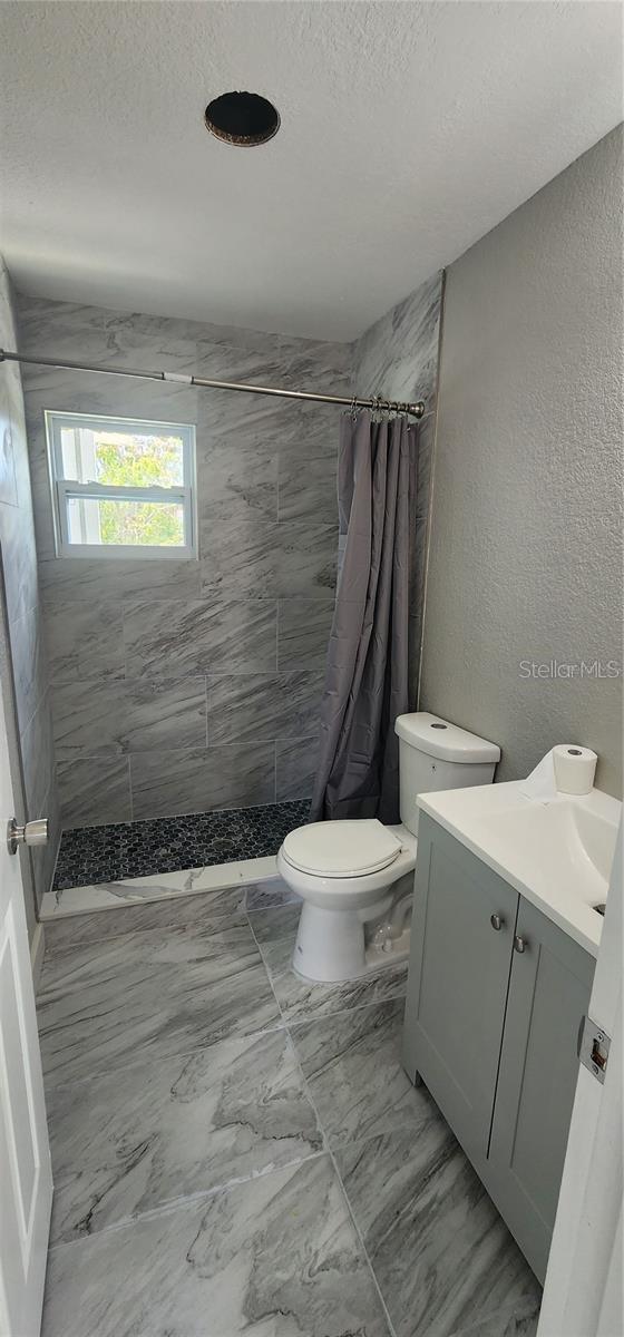 WOODS 2ND ADD - Residential Lease