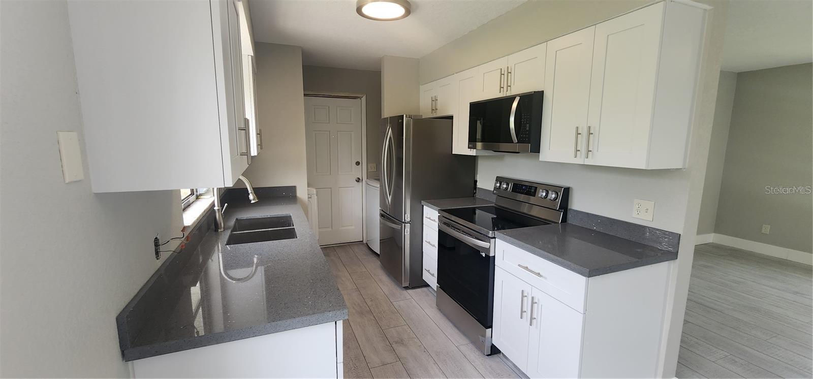 WOODS 2ND ADD - Residential Lease