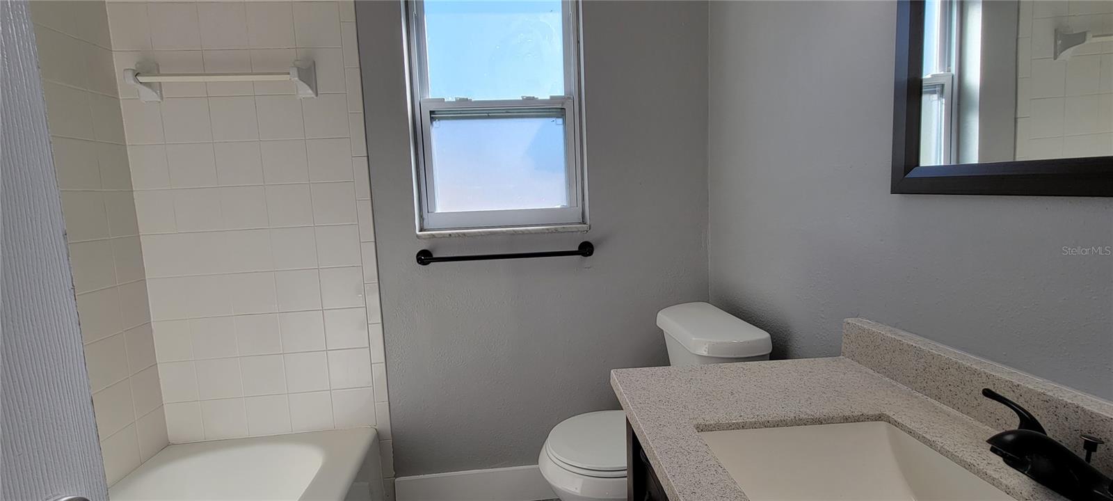 WEST PORT - Residential Lease