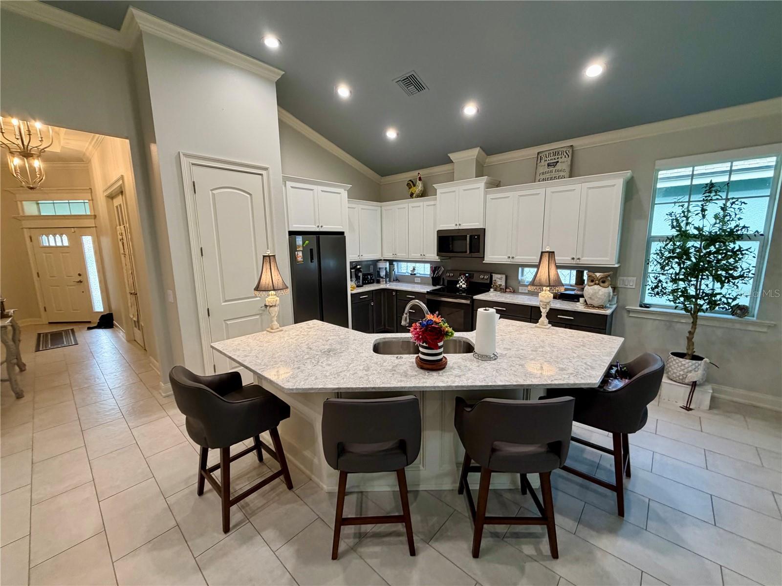 LAKE JAMES PH 4 - Residential