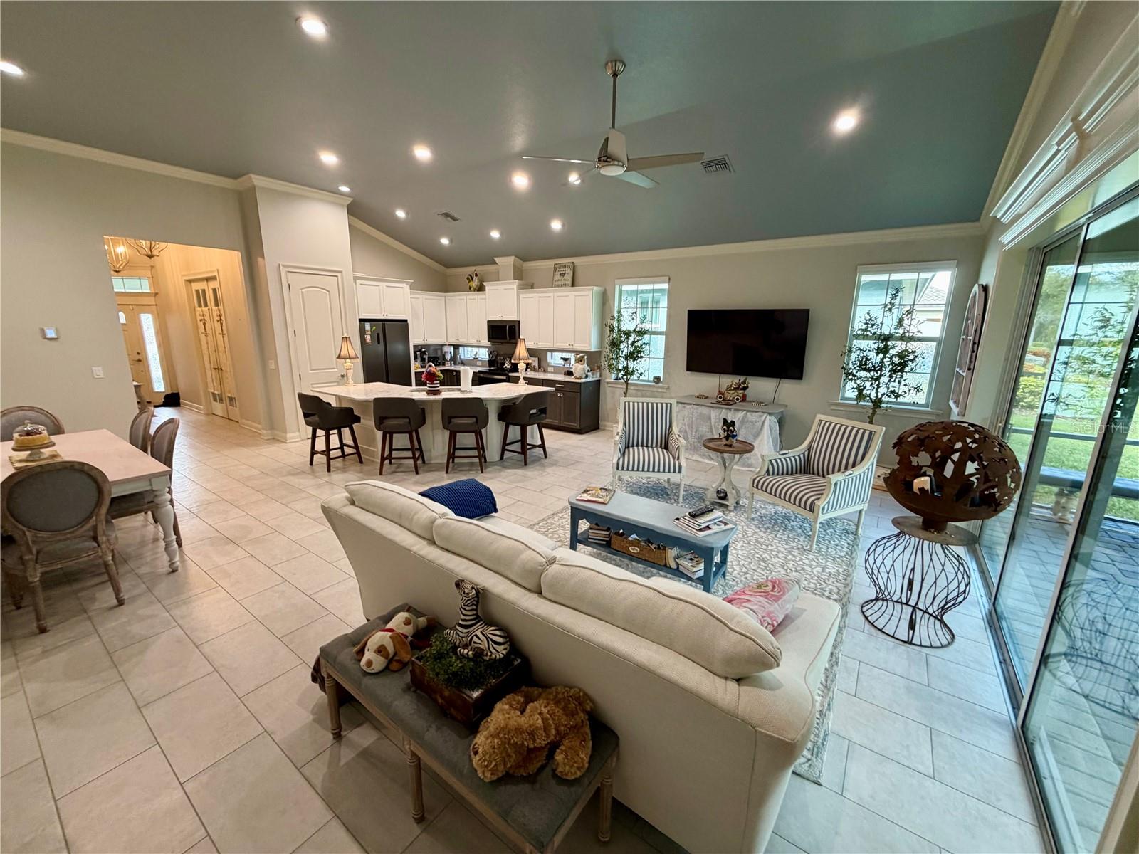 LAKE JAMES PH 4 - Residential