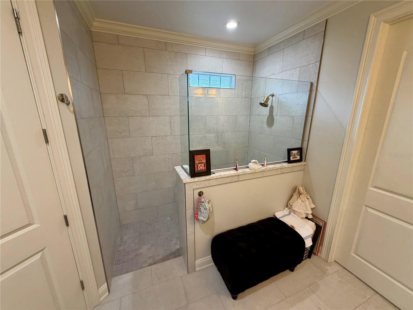 LAKE JAMES PH 4 - Residential