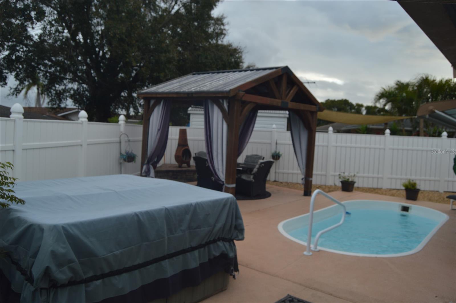 JASMINE LAKES - Residential