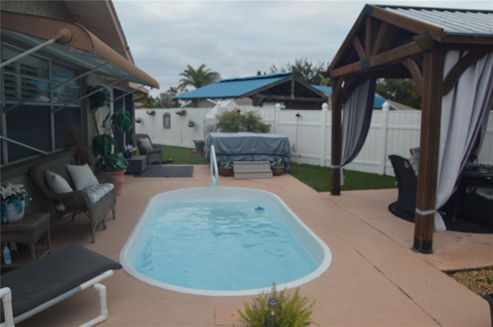 JASMINE LAKES - Residential