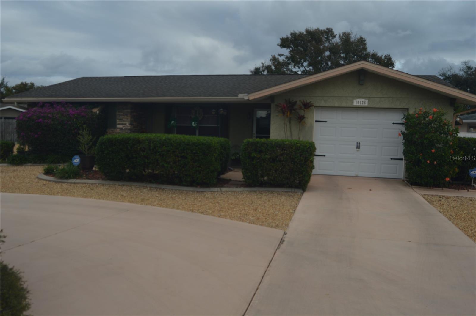 JASMINE LAKES - Residential