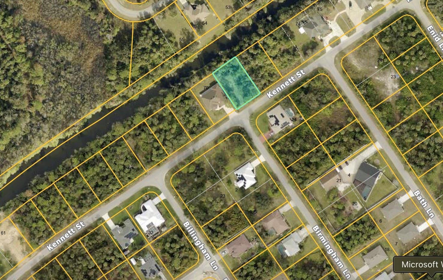 Beautiful canal lot in a quiet area of North Port. Only 25 minutes away from the beach! This land is ready for the home of your dreams! Close proximity to all the great amenities the city has to offer such as shopping, entertainment, restaurants, and much more! World-class fishing, golfing, beaches, beautiful rivers and so much more!