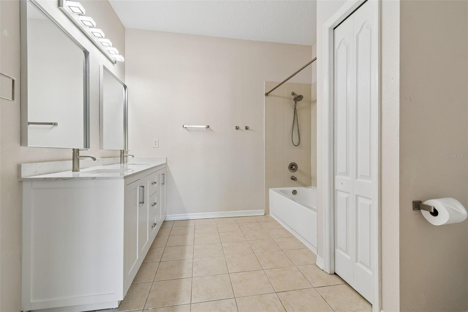 WILLIAMS CROSSING - Residential Lease