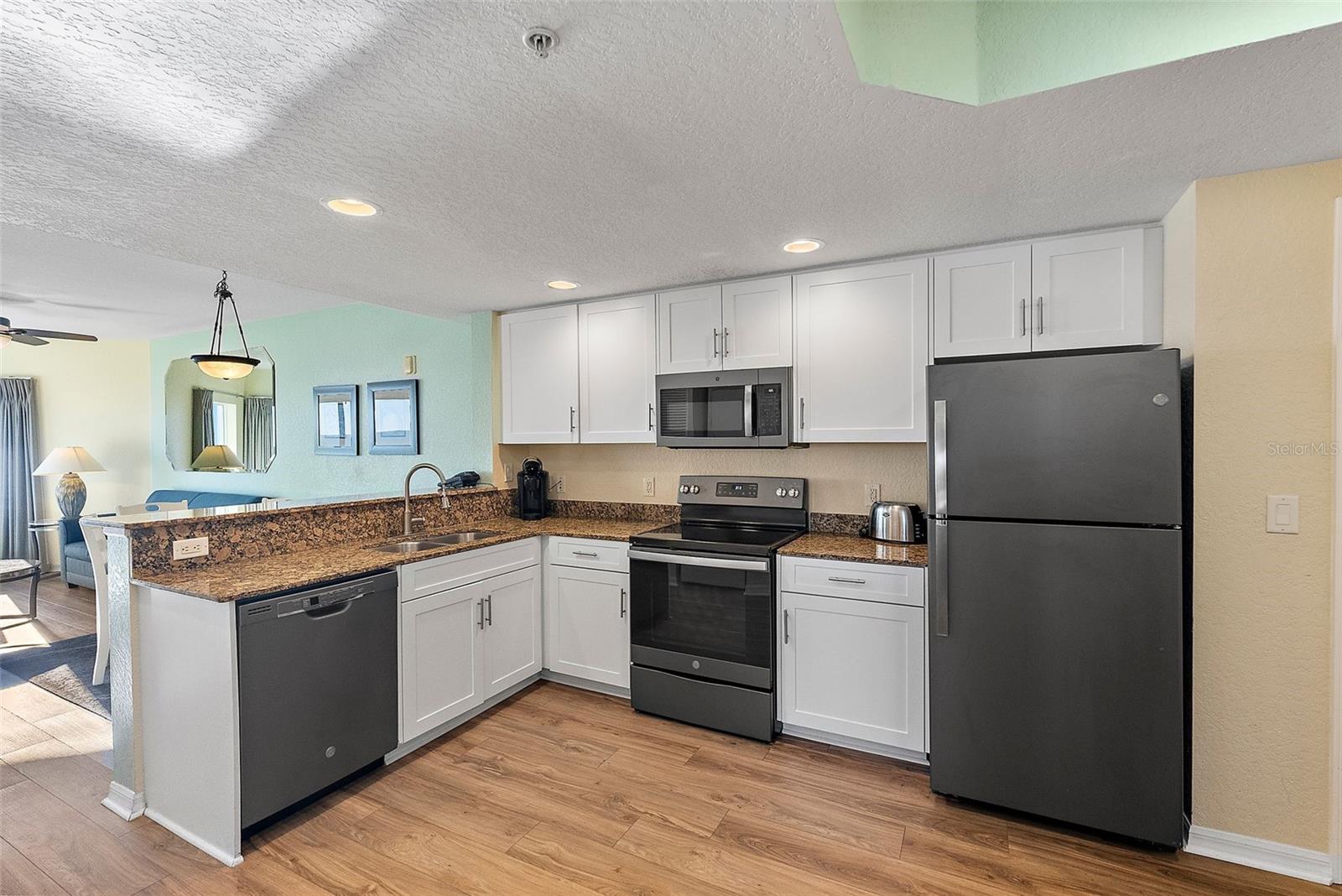 SUNSET VISTAS CONDO HOTEL ON THE GULF - Residential