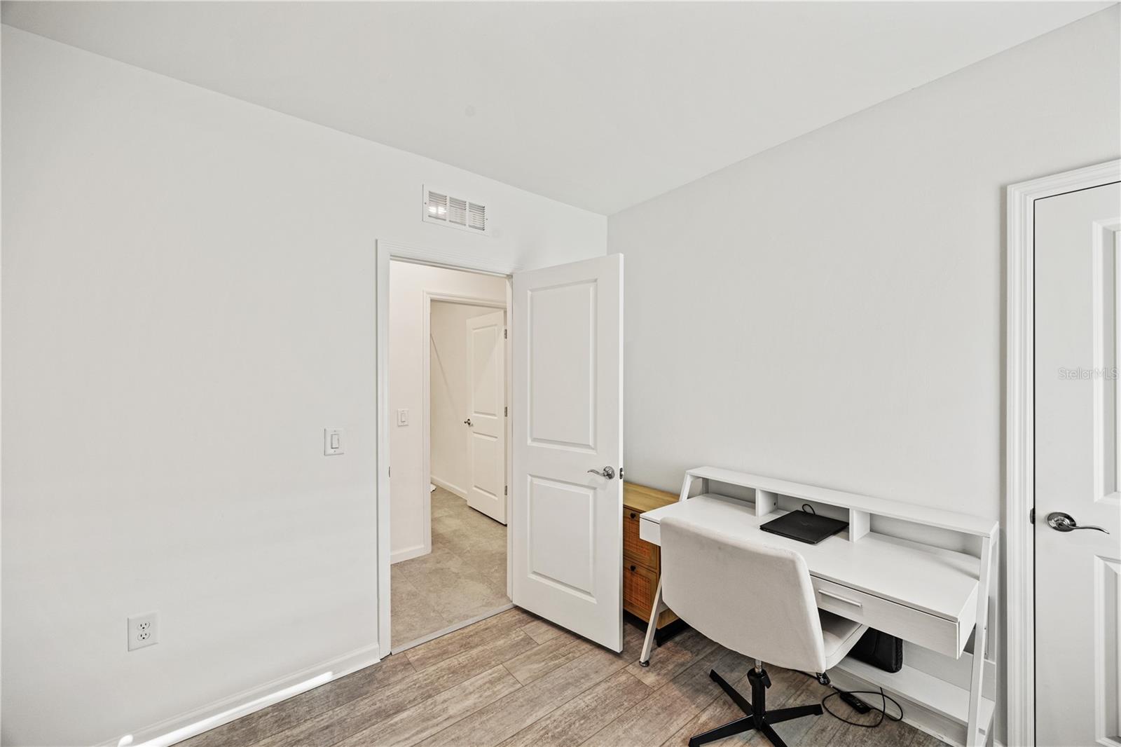 AVANTI/WATERSIDE - Residential