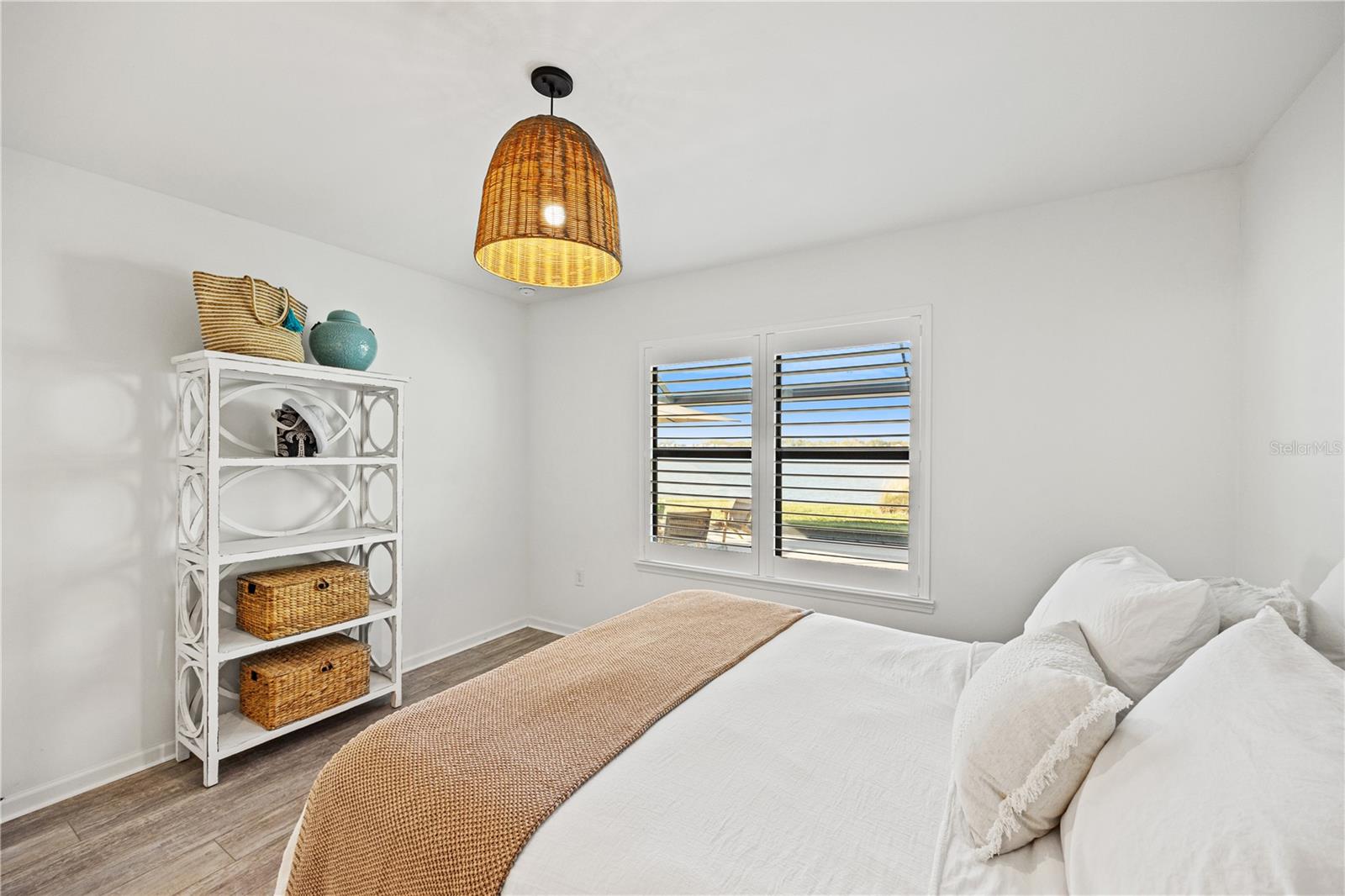 AVANTI/WATERSIDE - Residential