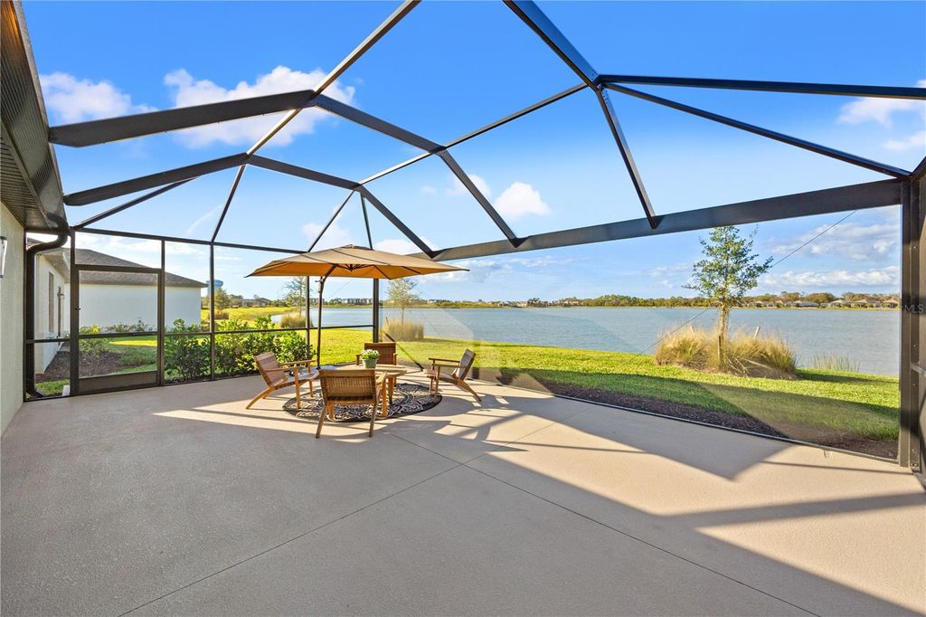 Photo of 6564 Silverstar Drive, Sarasota, FL 34240 (MLS # A4677768)