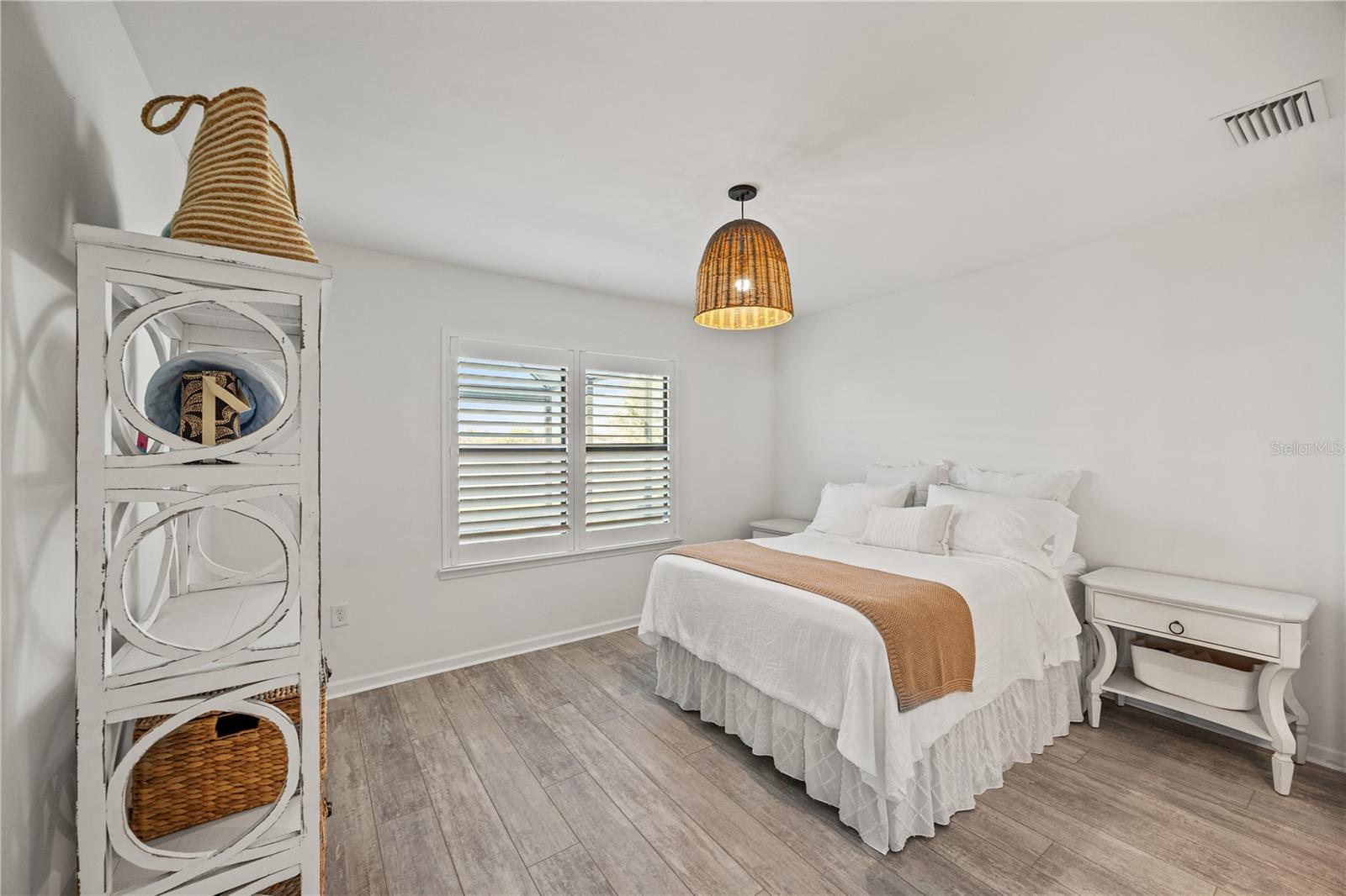 AVANTI/WATERSIDE - Residential