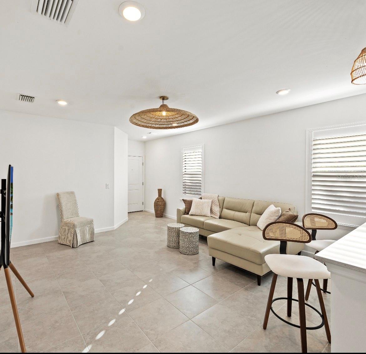 AVANTI/WATERSIDE - Residential