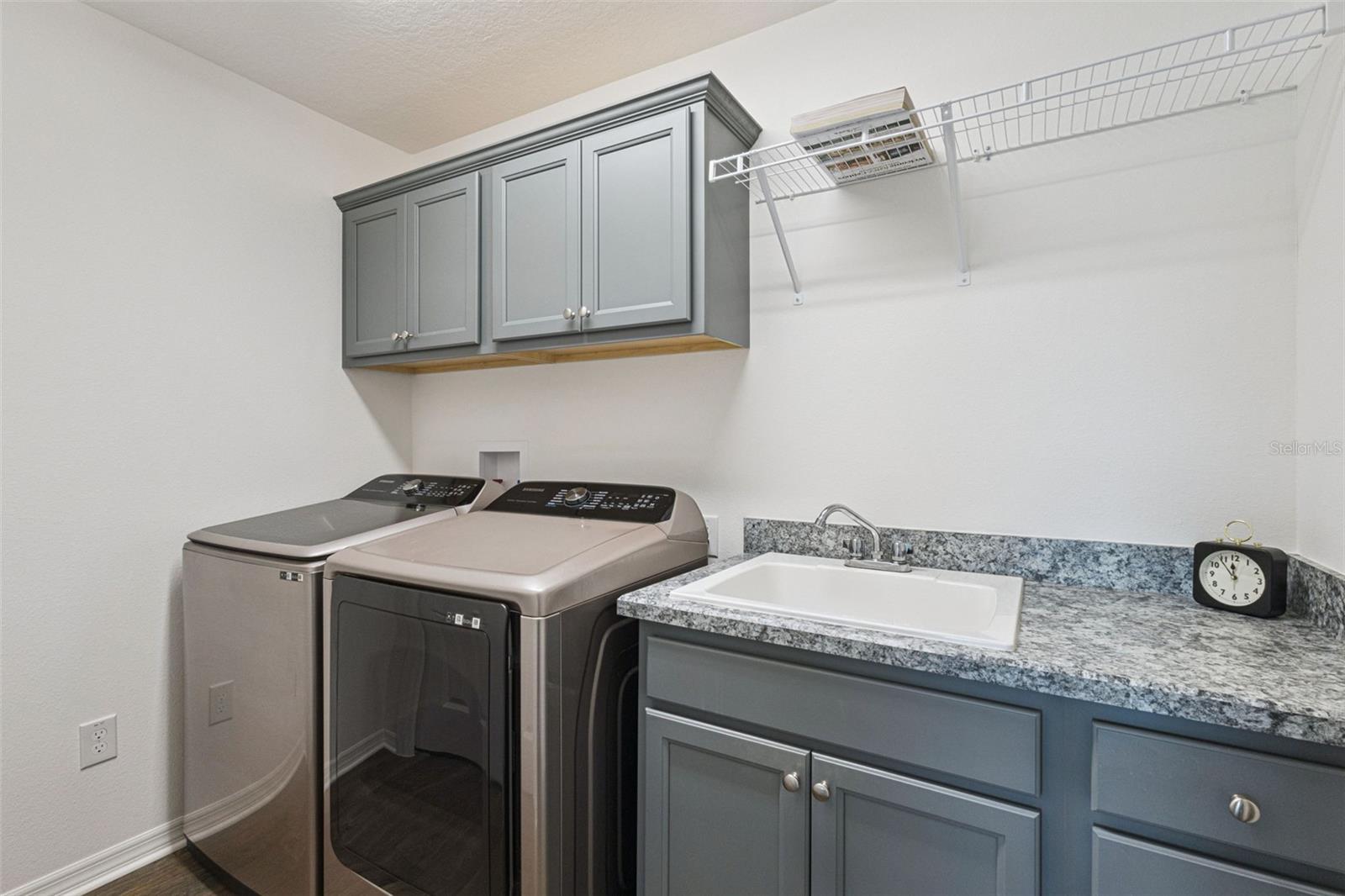 VILLAGES/SOUTHERN OAKS UN #99 - Residential