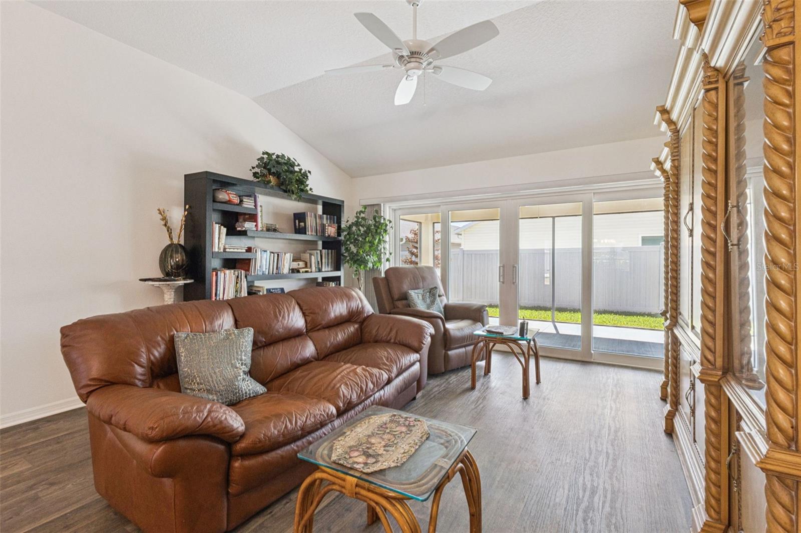 VILLAGES/SOUTHERN OAKS UN #99 - Residential