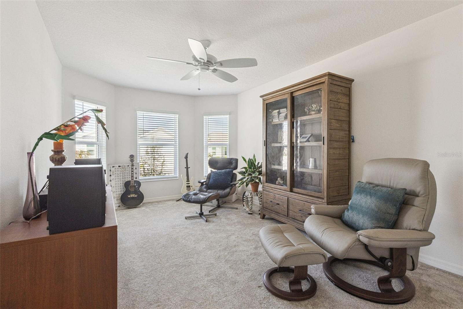 VILLAGES/SOUTHERN OAKS UN #99 - Residential