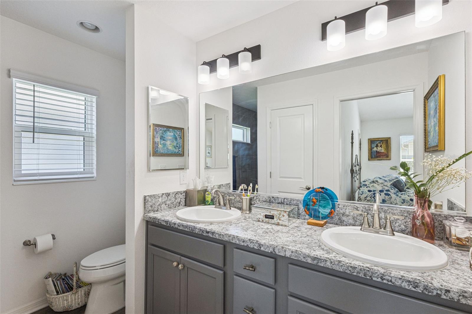 VILLAGES/SOUTHERN OAKS UN #99 - Residential