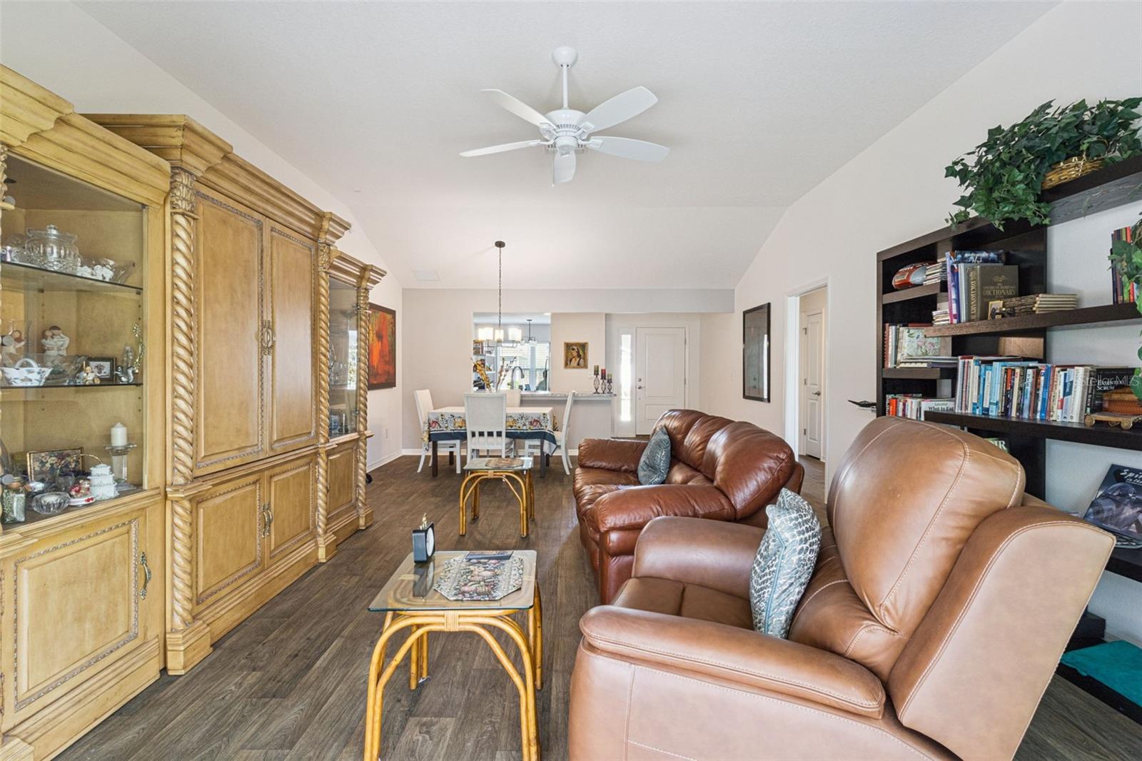 VILLAGES/SOUTHERN OAKS UN #99 - Residential