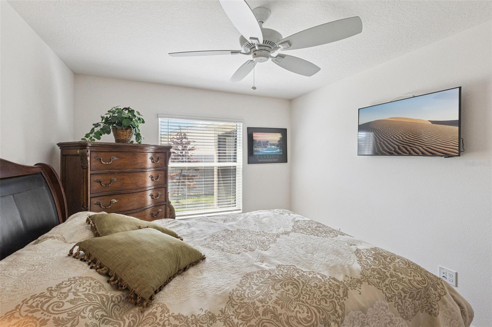 VILLAGES/SOUTHERN OAKS UN #99 - Residential