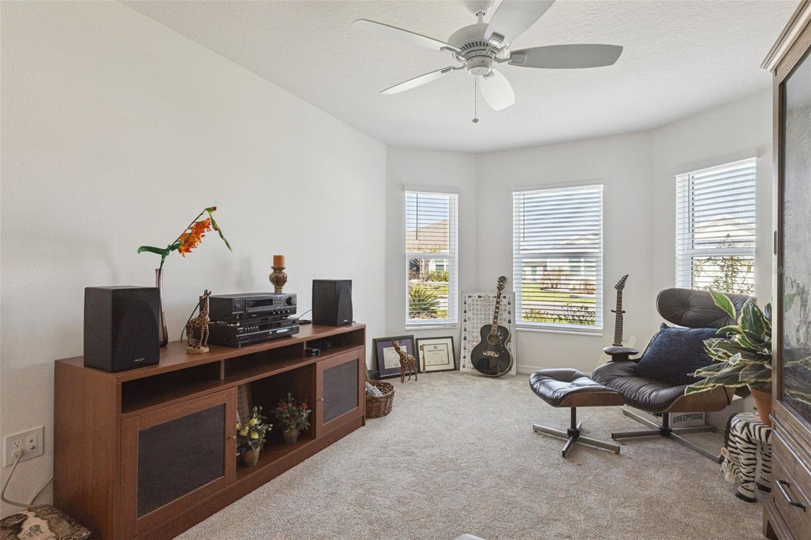 VILLAGES/SOUTHERN OAKS UN #99 - Residential