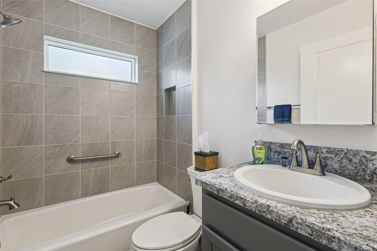 VILLAGES/SOUTHERN OAKS UN #99 - Residential