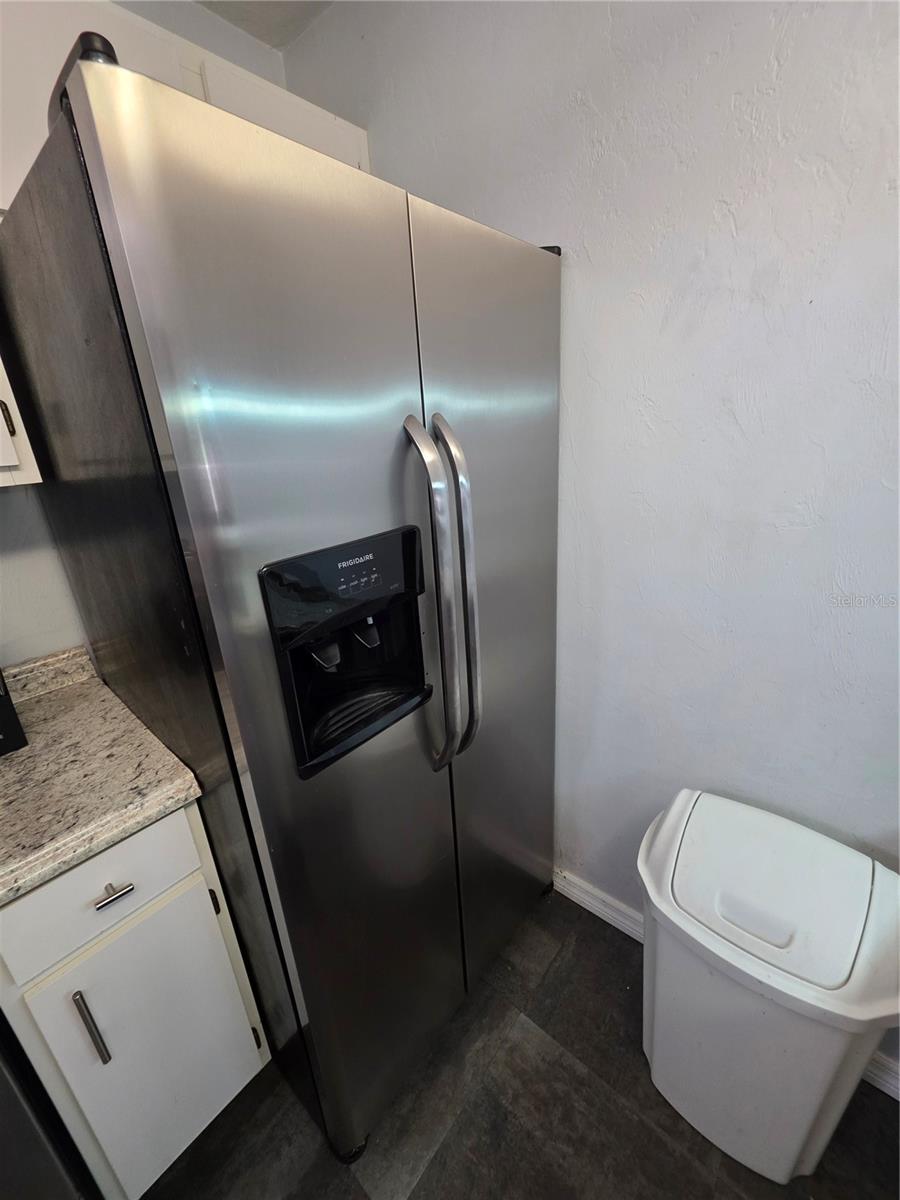 COUNTRYSIDE UNIVERSITY - Residential Lease