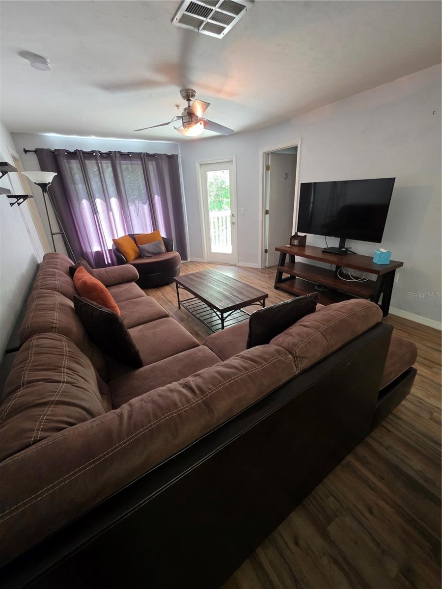COUNTRYSIDE UNIVERSITY - Residential Lease